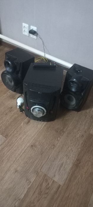 Продам музыкальный центр