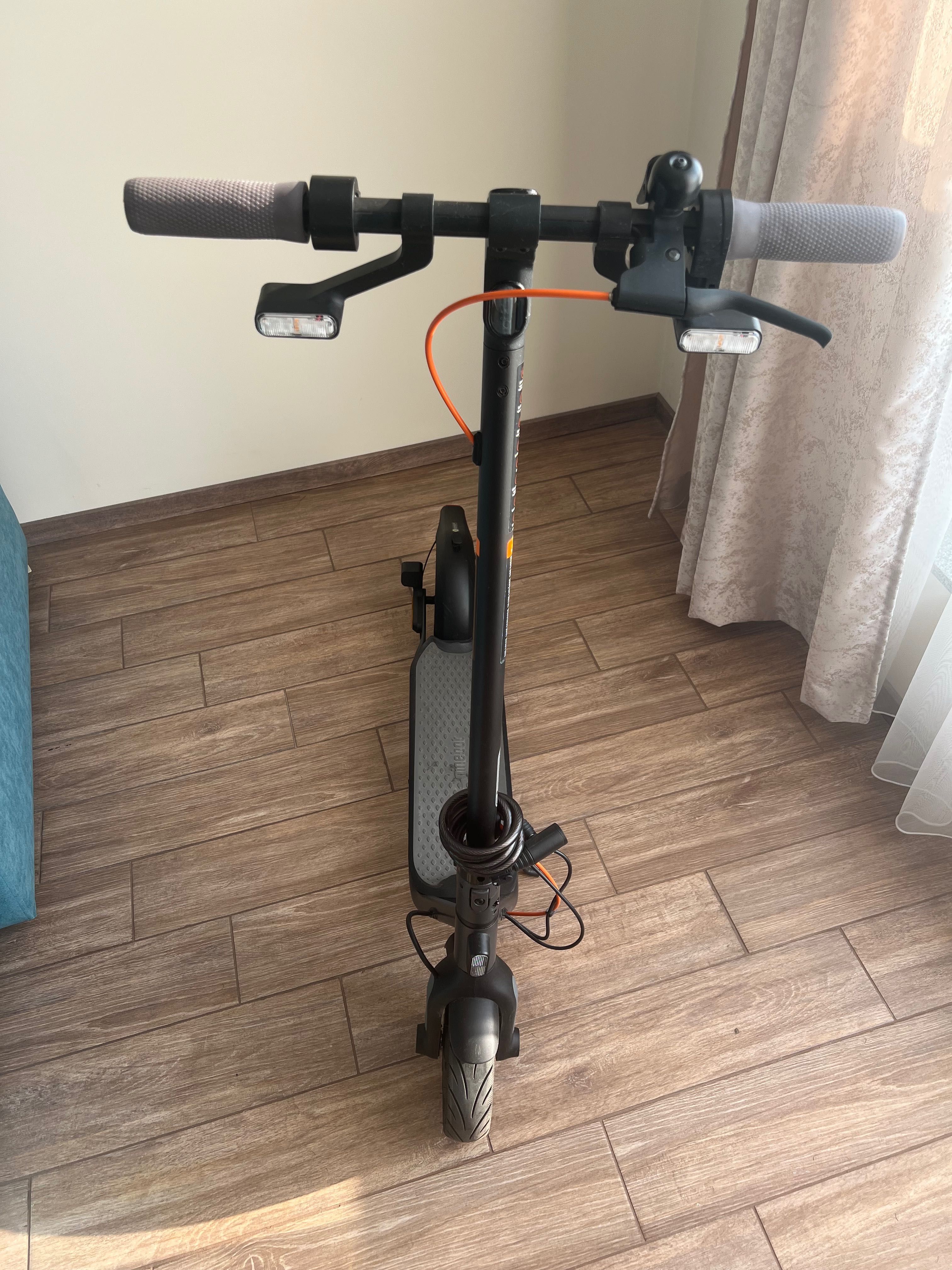 Електрическа тротинетка Ninebot KickScooter