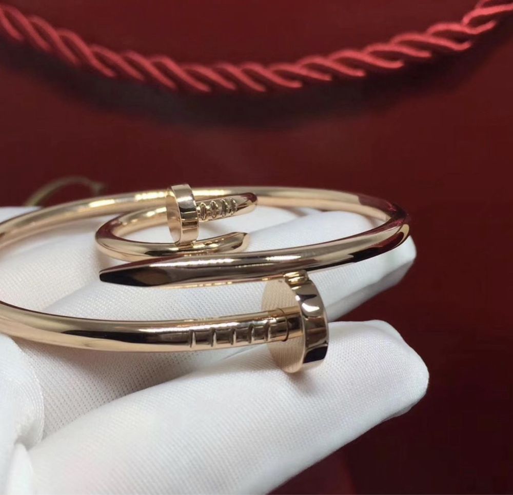 гривни Cartier Juste un Clou - 750 / 18K