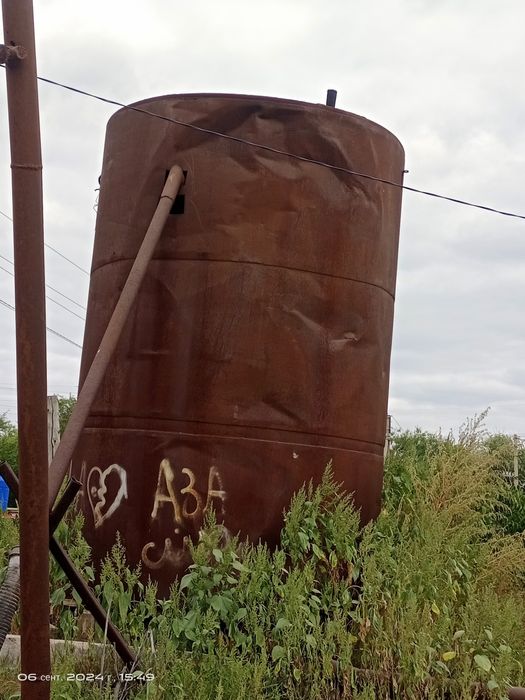 Продам ёмкость 10 - 12 куба