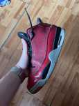 Jordan Dub Zero culoarea rosu