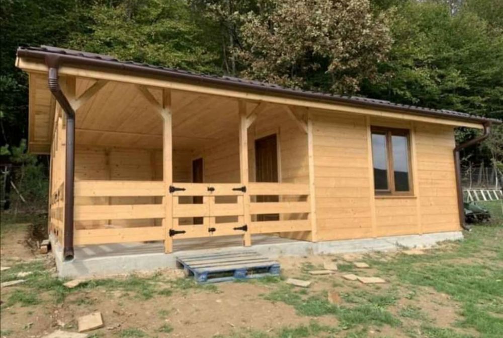 Vând căsuțe din lemn Acceptăm și variante auto mașini