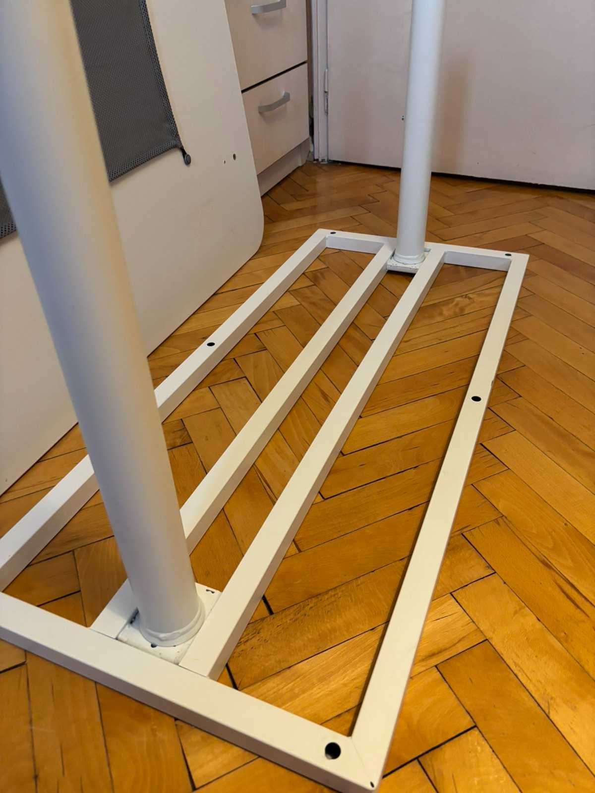 Бюро IKEA bekant 120 x 80 cm