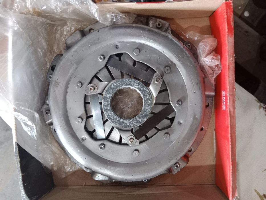 Продам сцепление классика новое.