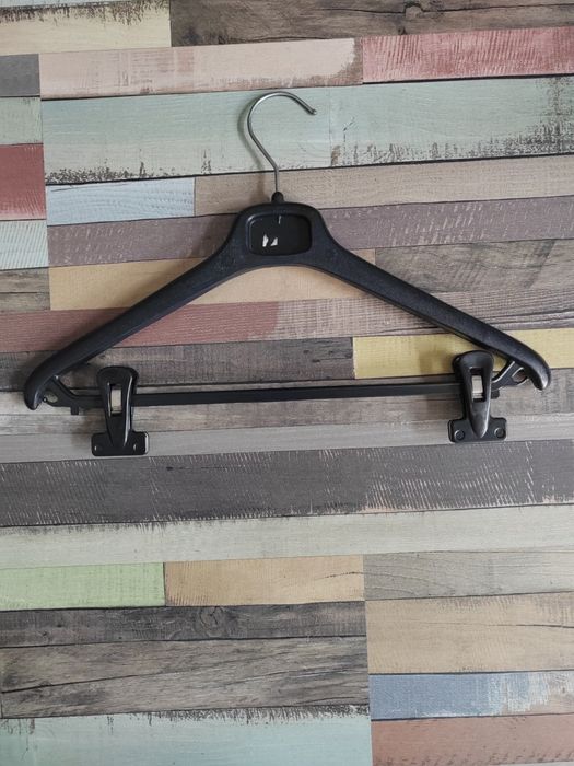 Stender îmbrăcăminte