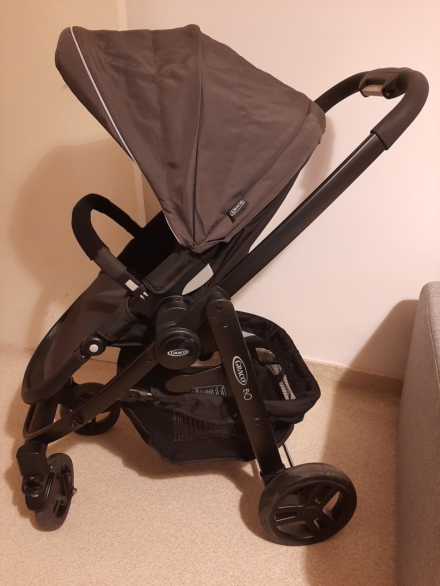 Carucior Graco Evo 2in1 (negru/gri)