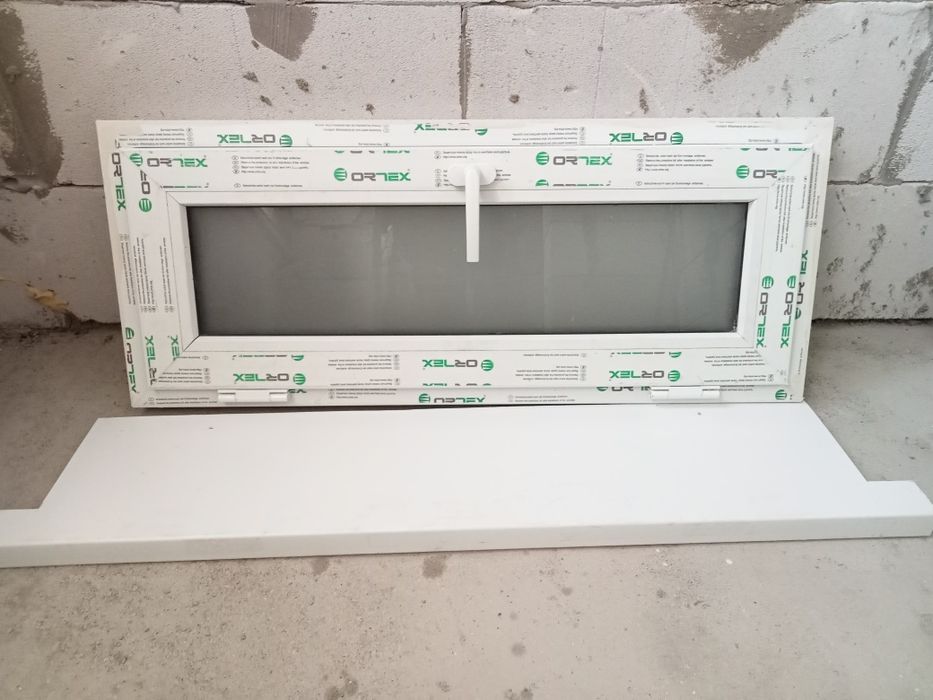 Продам  пластиковую    форточку