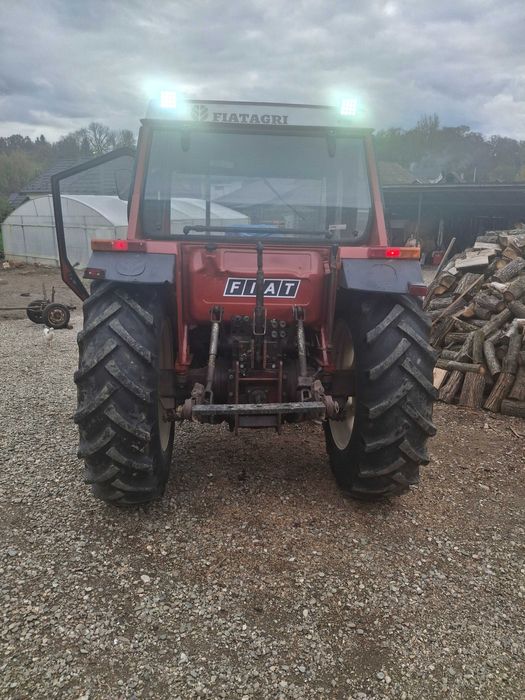 Vînd tractor Fiat agri 80-88 din 1990 în stare foarte buna
