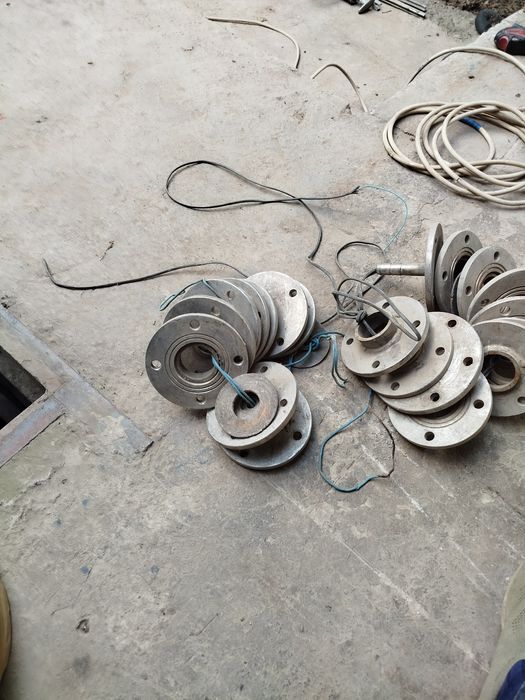 Продам фланцы из нержавеющей стали,диаметр 160 мм