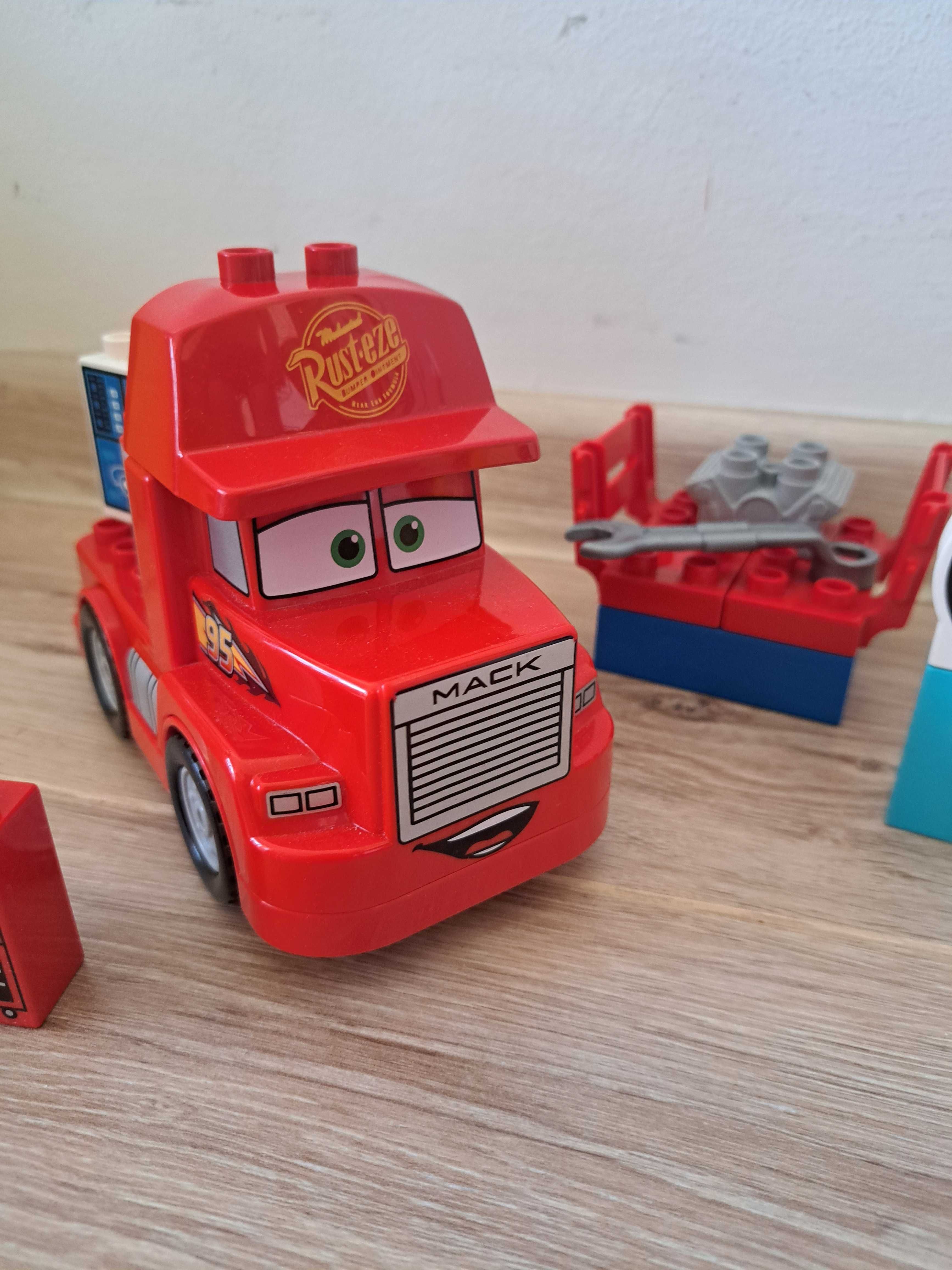 Конструктор LEGO Duplo - Мак на състезание (10417)
