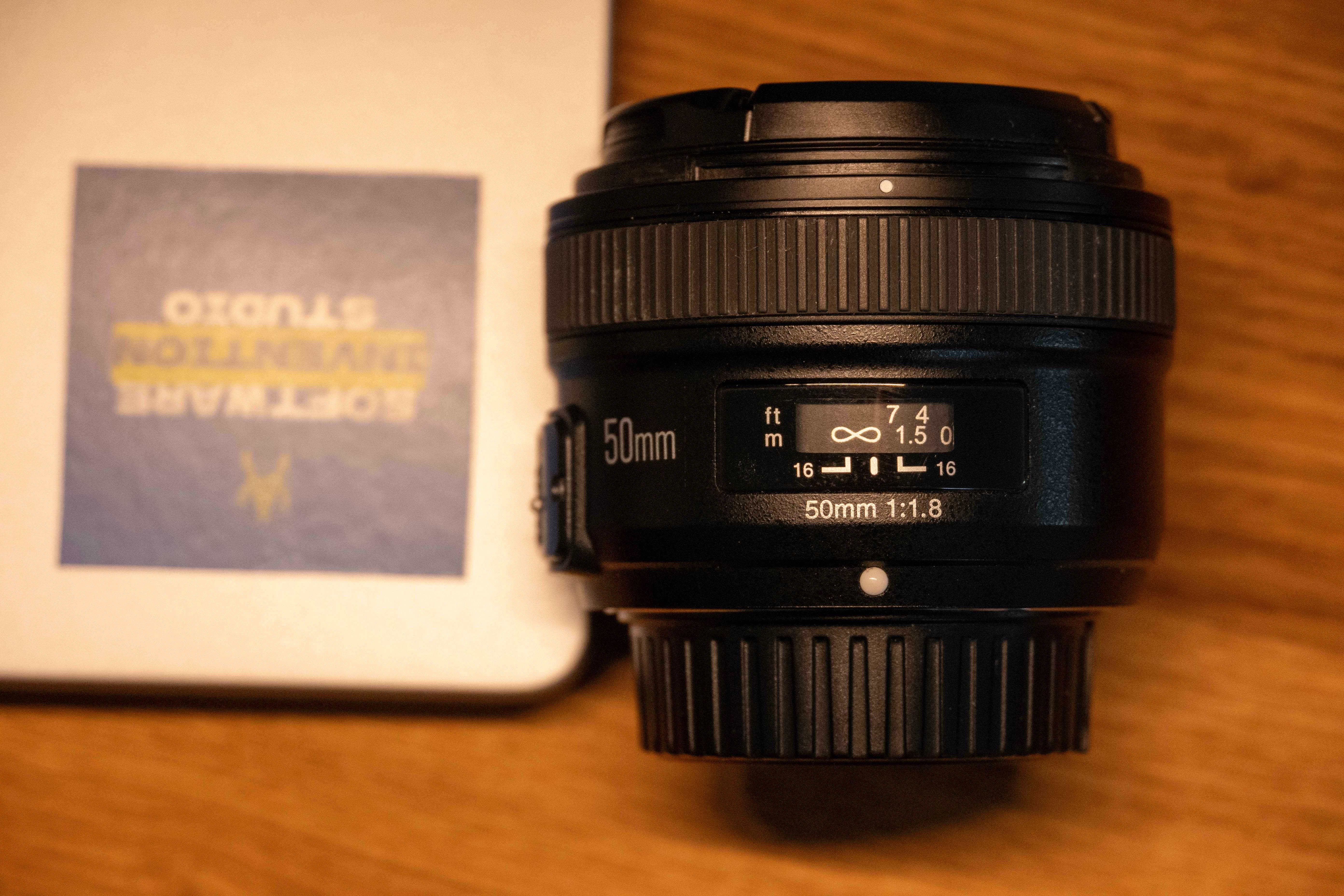 Nikon D3100 с 2 обектива