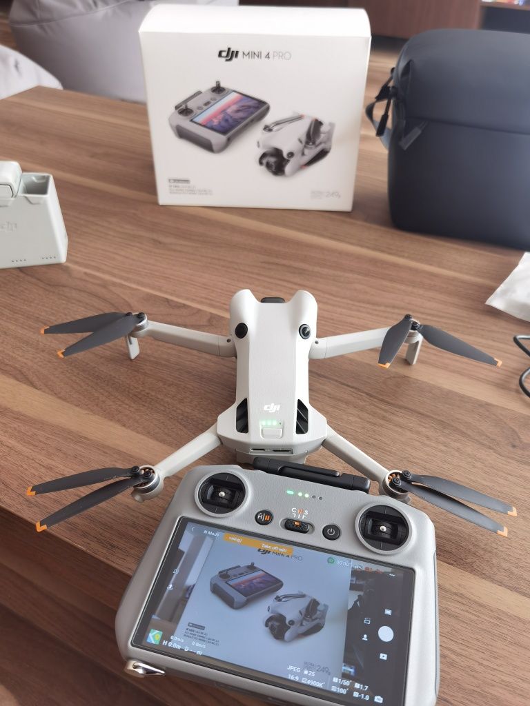 DJI Mini 4 Pro Fly more combo в гаранция + Care Refresh