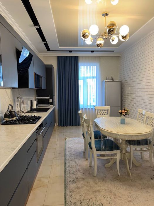 Срочно Аренда Новостройка 2 комнаты 2 этаж Амир Темура 700$