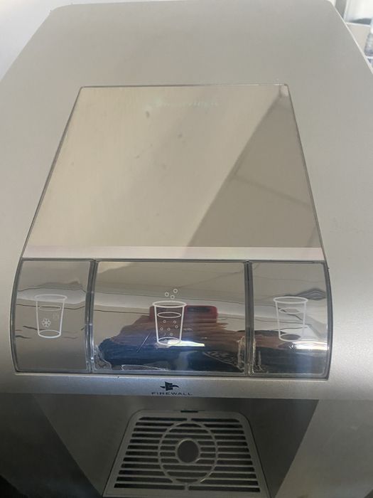 Диспенсър за филтрирана вода