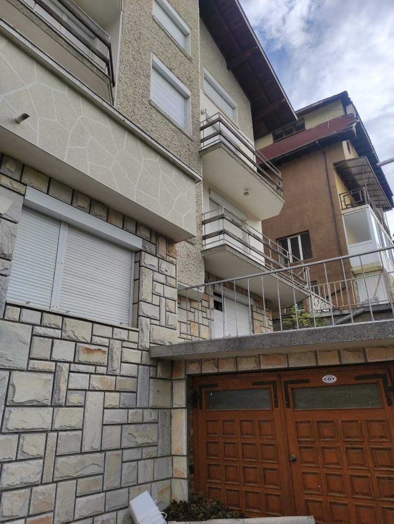 Продава се Къща в Велинград - 332 кв.м за 633 €/кв.м - Снимка #3