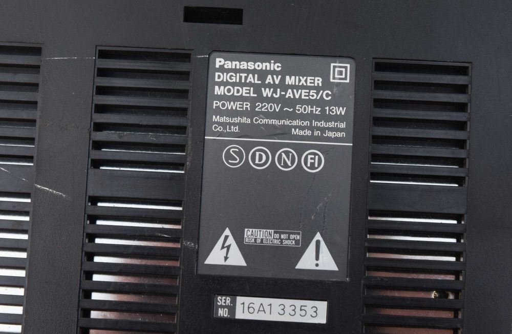 Blaupunkt si Panasonic Digital  video mixer
