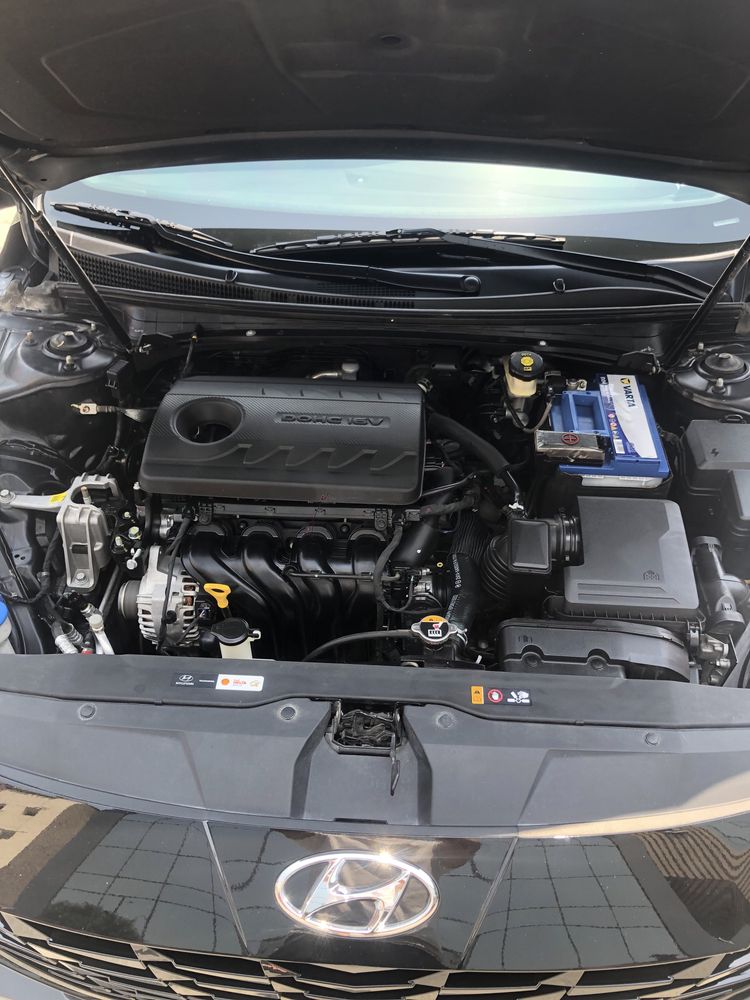 Hyundai Elantra comfort plyus Sotiladi