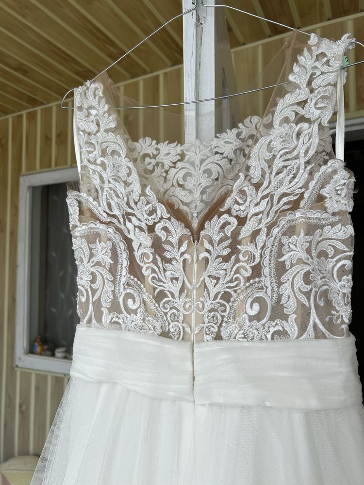 Vand rochie de mireasa
