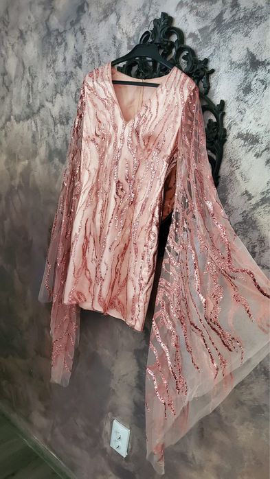 Rochie model deosebit,masura S-M