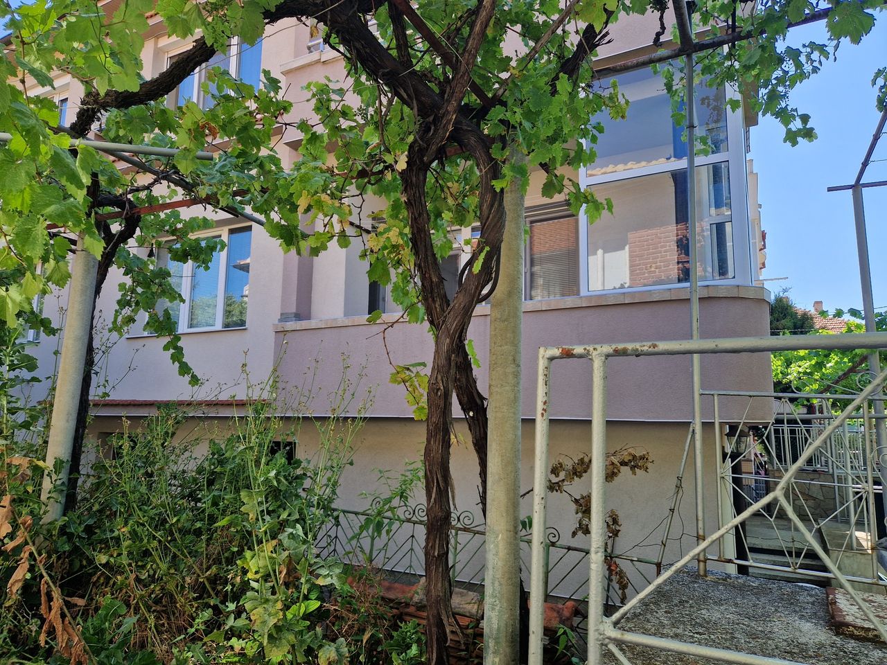 Продава се Етаж от къща в Асеновград - 160 кв.м за 938 €/кв.м - Снимка #3