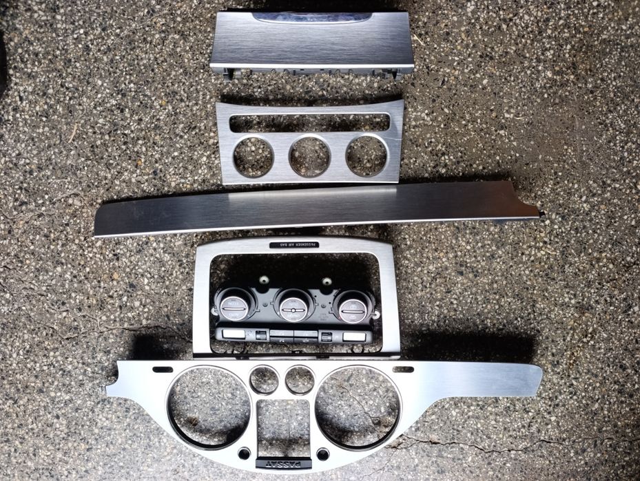 Фар и части за табло vw pasat