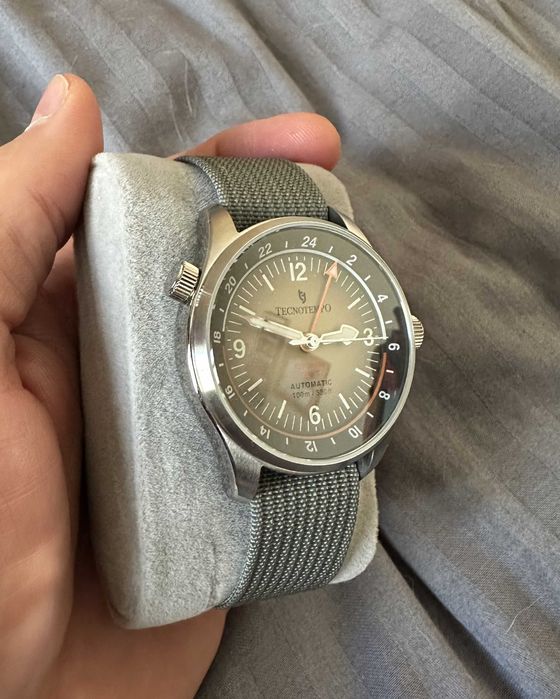 Автоматичен Часовник - Tecnotempo - GMT (две времеви зони) - Отличен