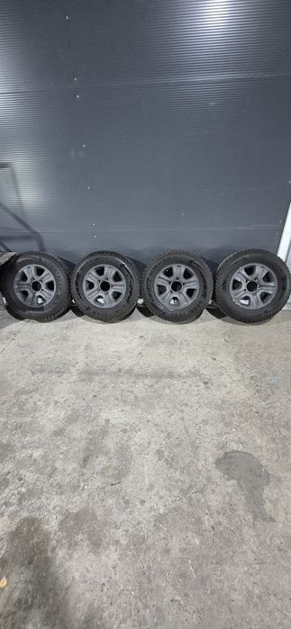 Комплект шин зимних  на дисках 265/65 R17 или обмен на диски прадо