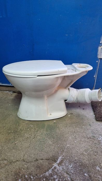 Унитаз без бачка строительный