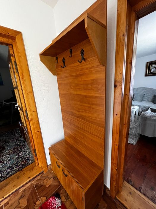 Cuier, pantofar și comodă cu oglindă pentru hol