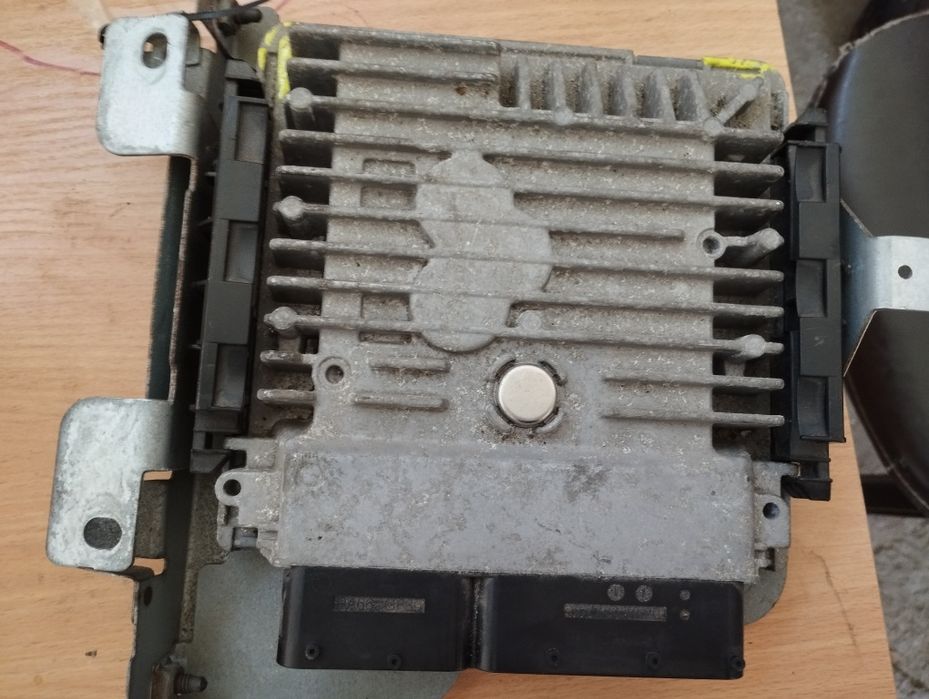Calculator motor VW golf 6/golf6 plus 1.6 Tdi/ cutie automată DSG