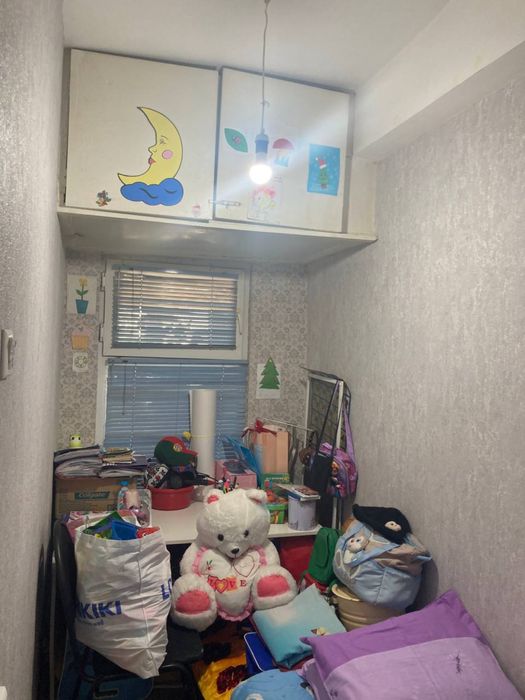 9 qavatli uy, 5 qavaqti, 1 xona 2 xona qilingan