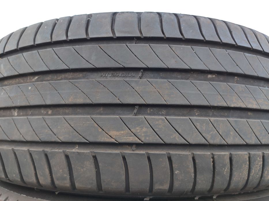 2бр Летни гуми 215 60 16 - Michelin