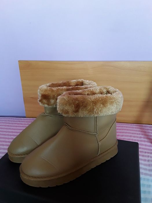 Vând Ghete Dama cu Blanita Mărimea 38