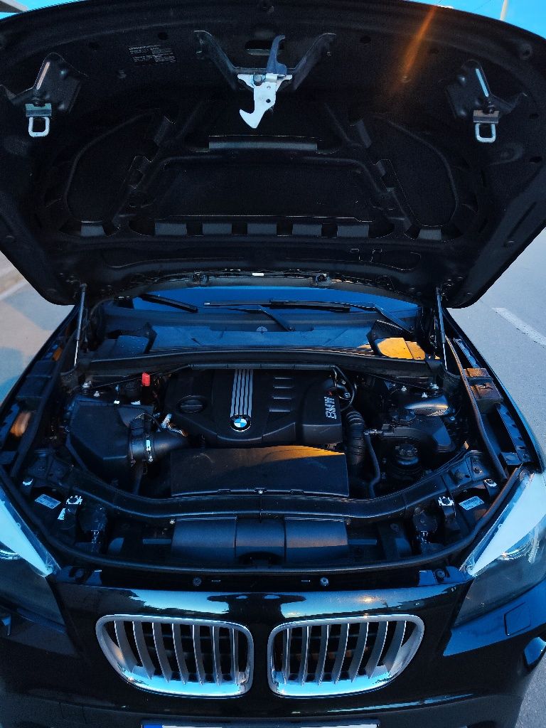 Vand/Schimb BMW X1  XD 2.0 Bi-Turbo *2012* *Automat*