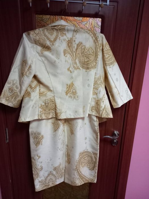 Vând rochie zi cu sacou