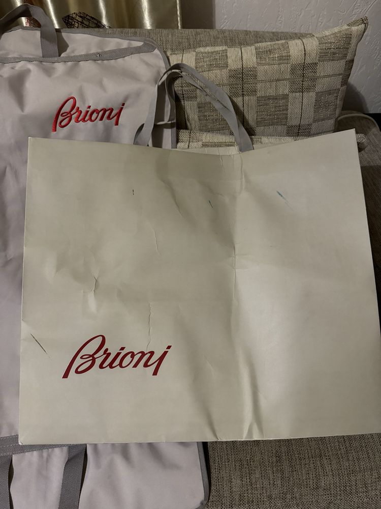 Продам оригинальный пиджак Brioni