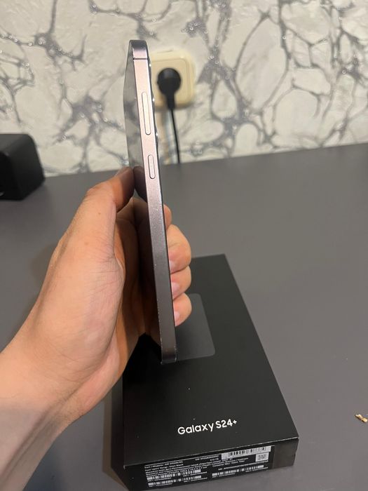 S24 + Plus 512г 12ram+ 8ram