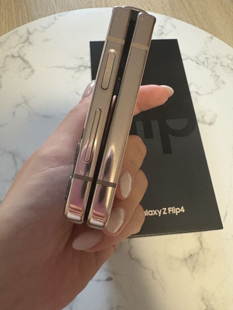 Samsung Z Flip 4