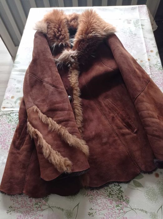 Продавам дамско зимно палто и кожух