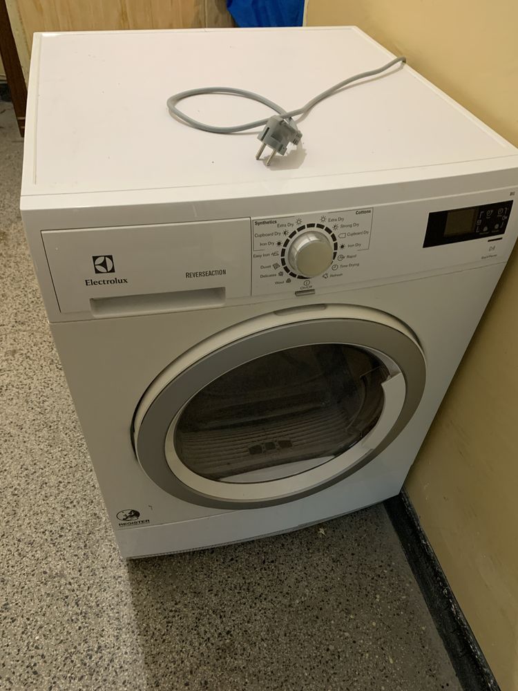 Сушилня Electrolux 8кг, за ремонт