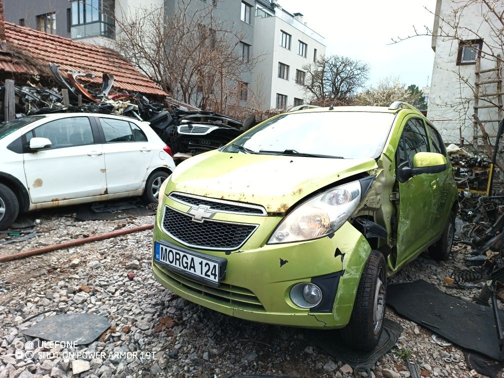 Chevrolet Spark на части