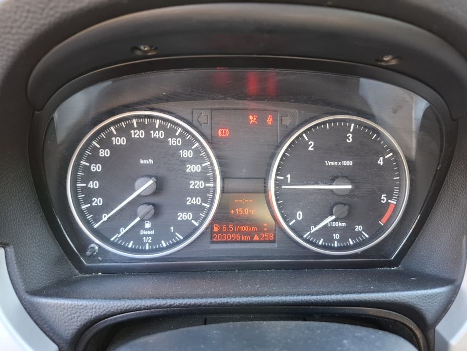 Bmw e91 2.0 143cp 2009