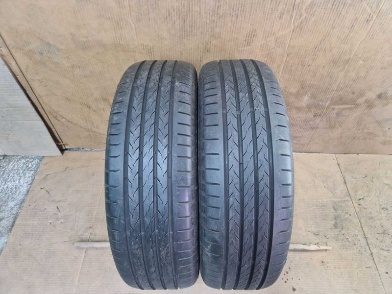 2 Continental R17 215/60
летни гуми
DOT0223