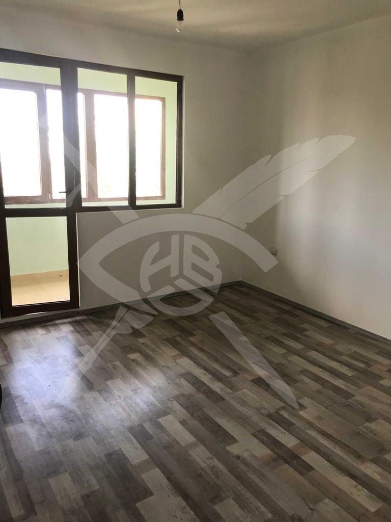 Продава се Тристаен апартамент в Варна, Чаталджа - 90 кв.м за 1834 €/кв.м - Снимка #1