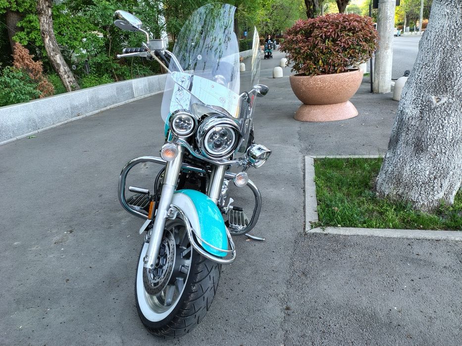 Yamaha midnight  roadstar 1700