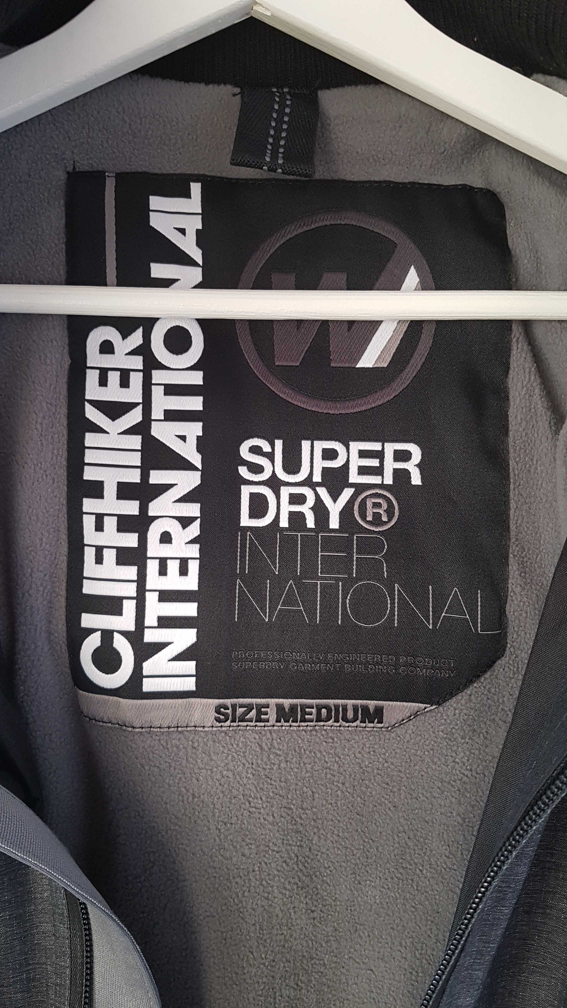 Чисто ново мъжко яке Superdry Cliffhiker International