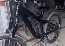 cadru trek session 8 pictat negru perfect functional