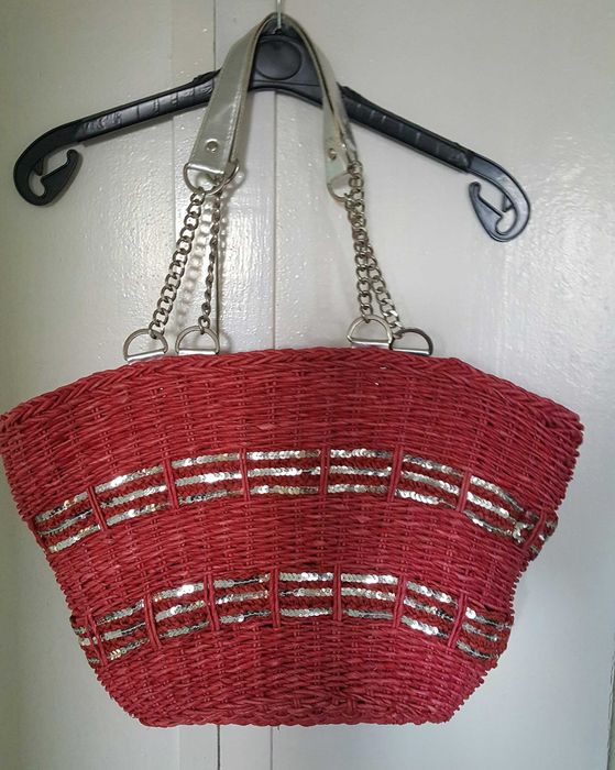 Vând genți, poşete diferite modele