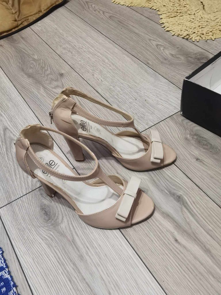 Sandale elegante