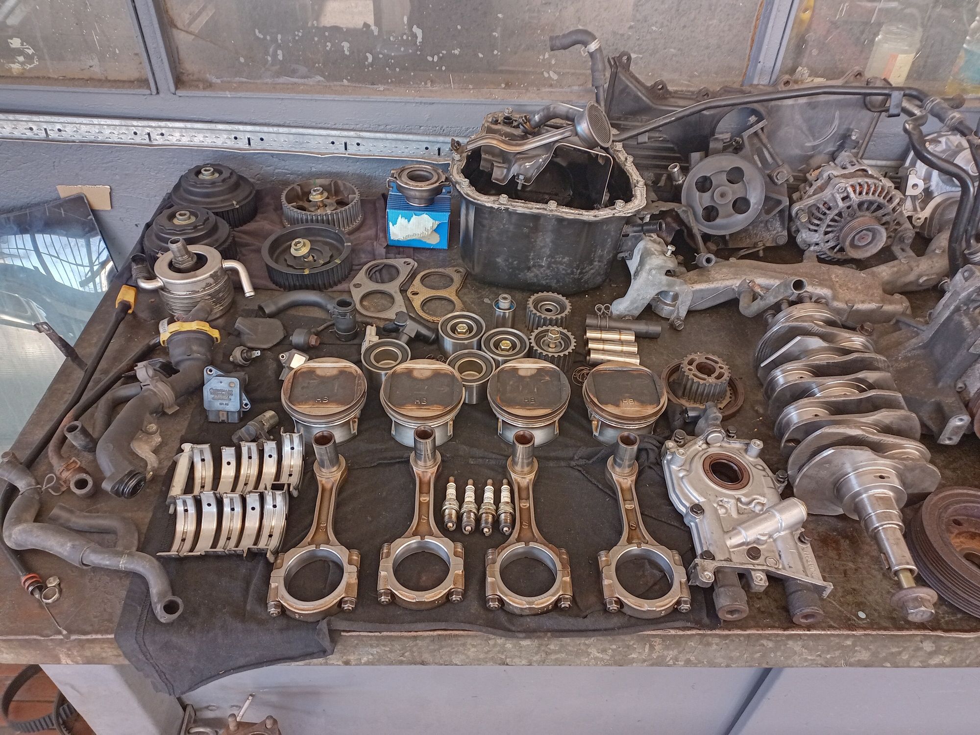 Продавам На Части цял двигател Wrx EJ205 2.0T от Subaru Impreza 225к.с